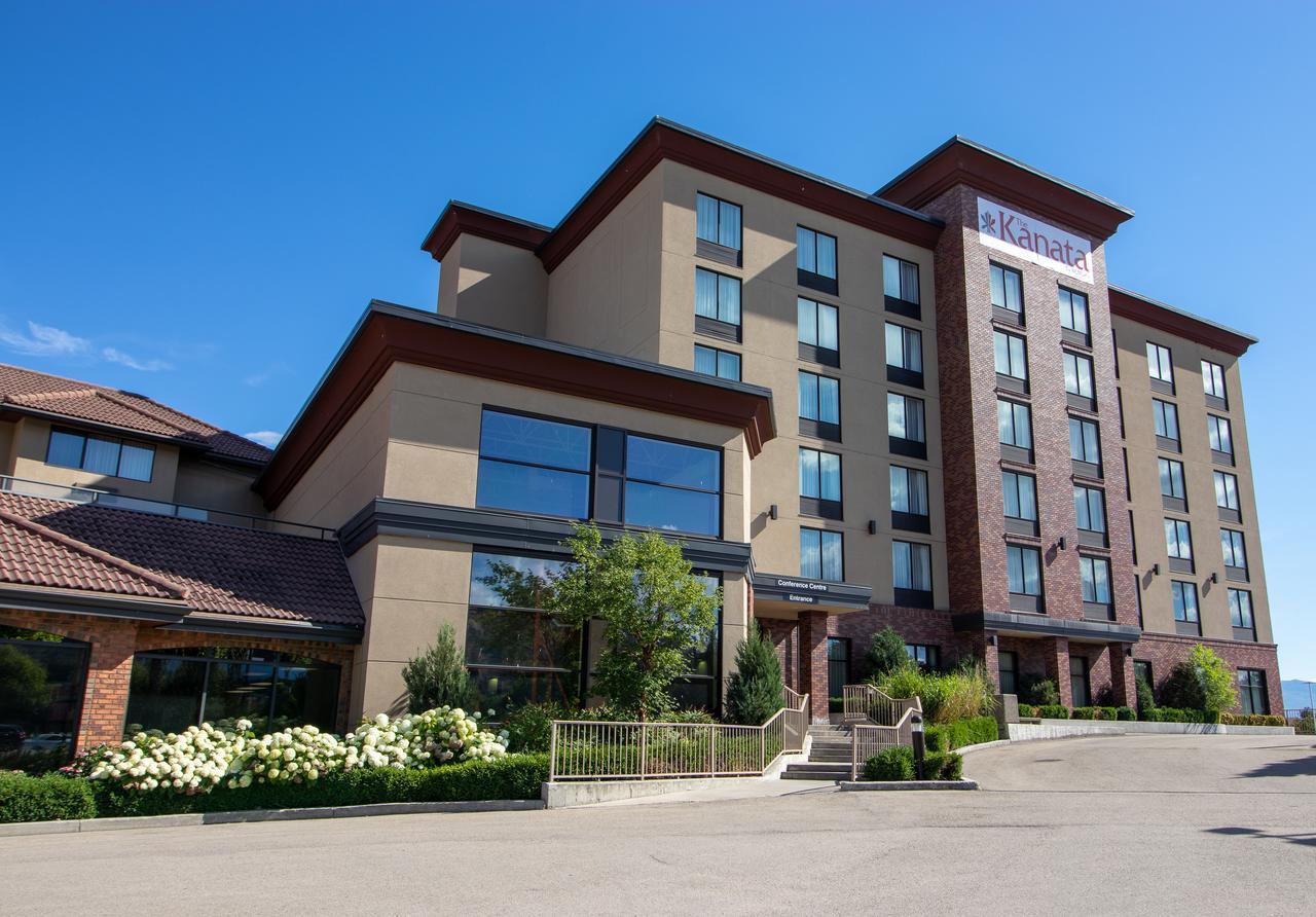 Hotel Kelowna & Conference Centre Exterior foto